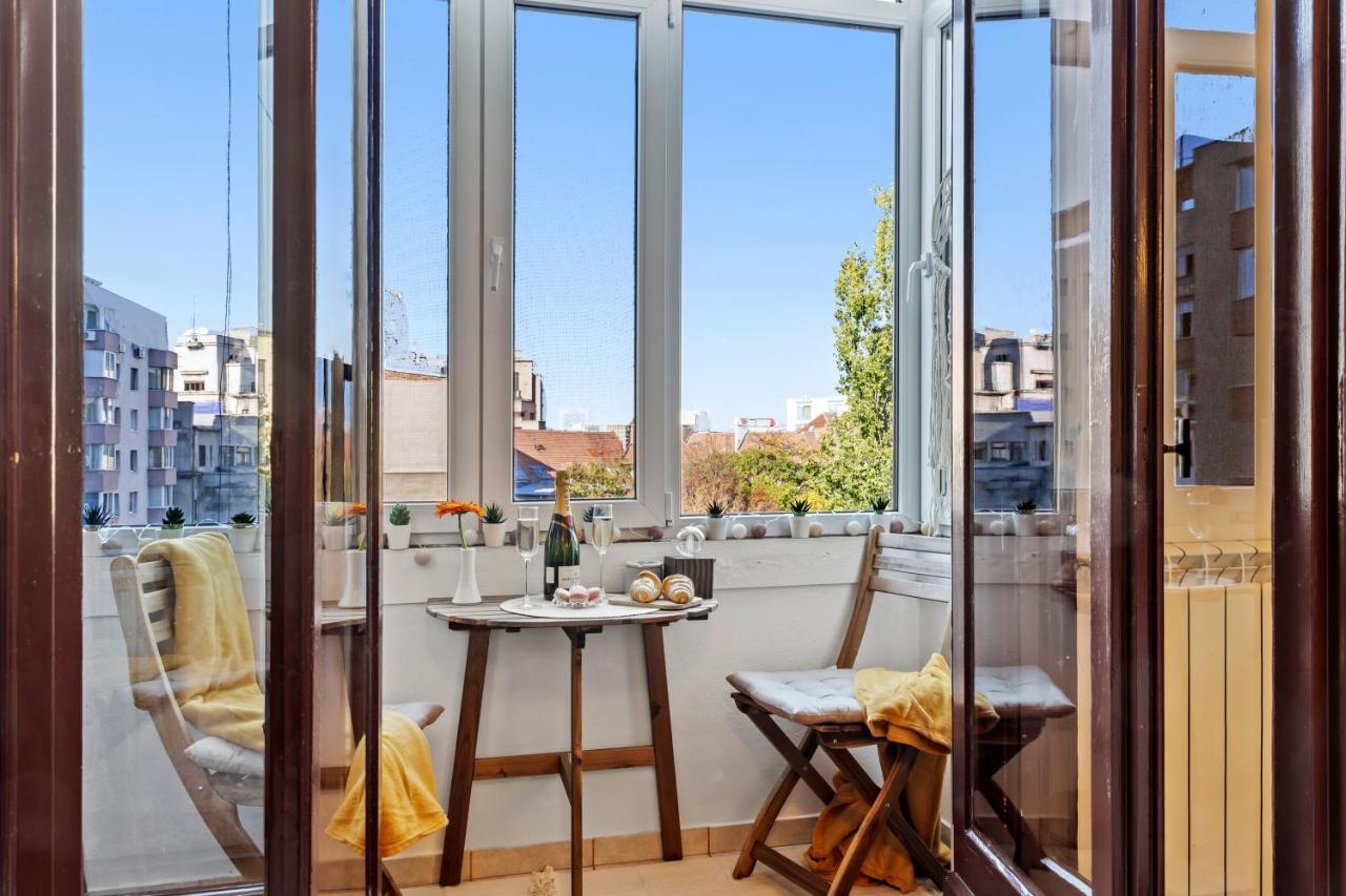 City Vibes Apartment Bucharest Exterior photo