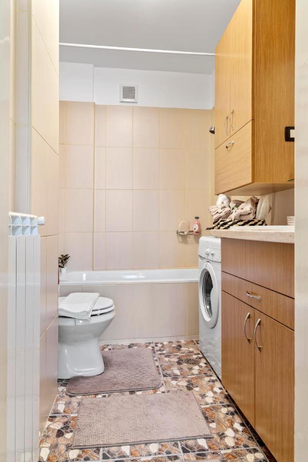 City Vibes Apartment Bucharest Exterior photo